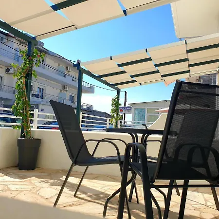 Eantos And Appartement Peraía