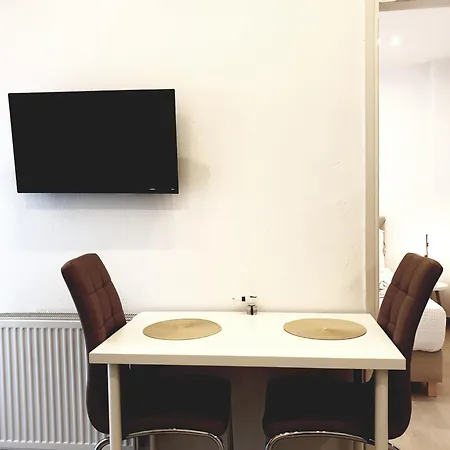 Apartment Eantos And