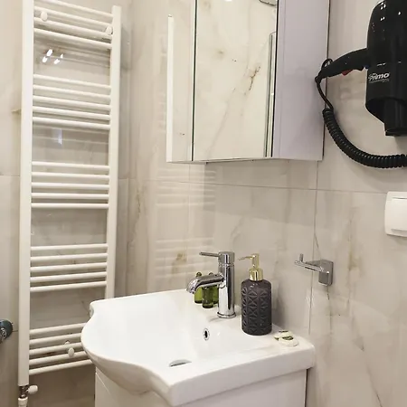 Apartment Eantos And