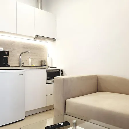 Eantos And Apartment *