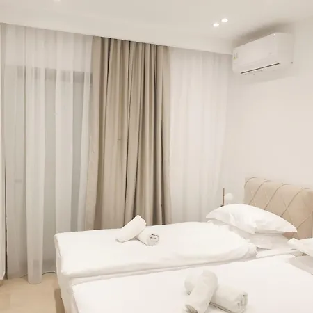 Apartment Eantos And *