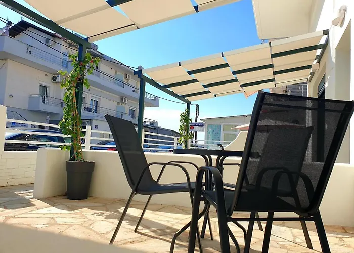 Eantos And Appartement Peraía