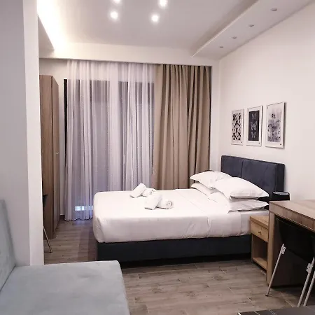 Eantos And * Περαία