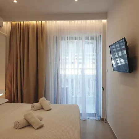 Eantos And Apartman *