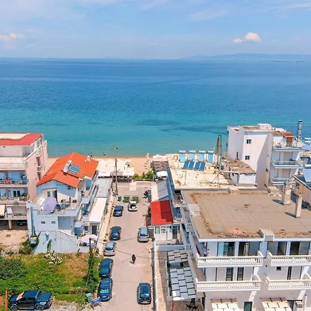 Διαμέρισμα Eantos And *